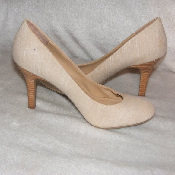 Kelly&Katie Shoes Tan Size 10 EUC - Picture 1 of 12